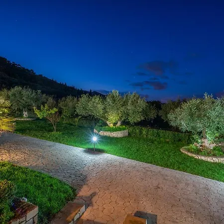 וילה San Antonio Pandokrátor