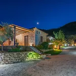 San Antonio Villas Pandokrator